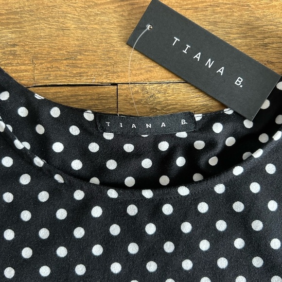 TIANA B Chic Black and White Polka Dot Shift Dress Flutter Sleeves Lightweight - Picture 7 of 7